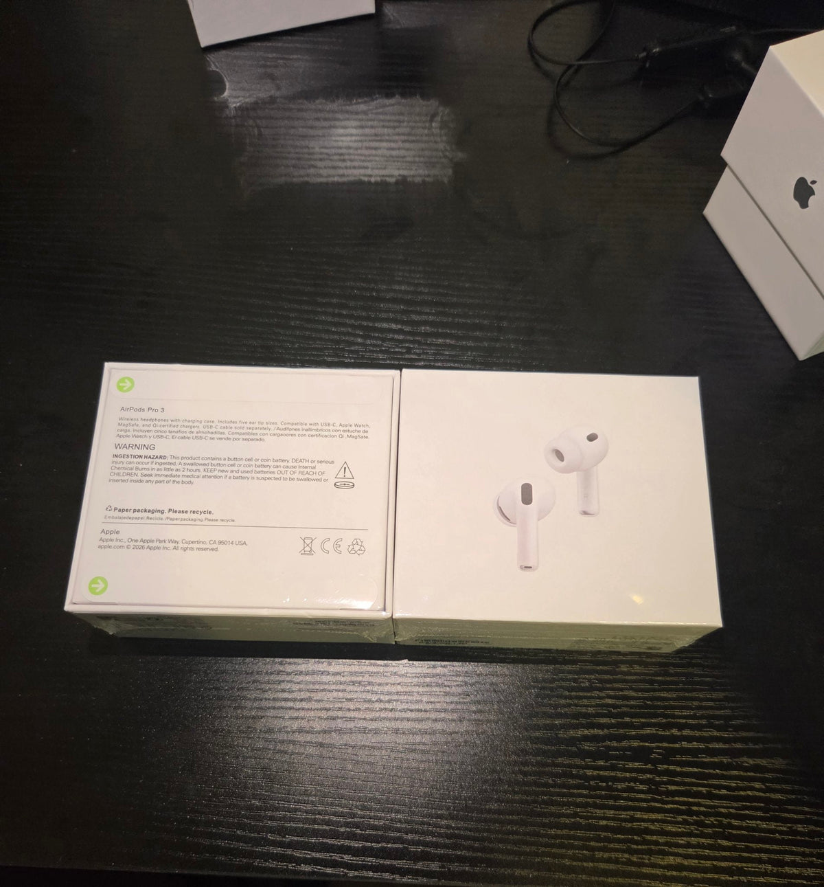 AirPods Pro 3 box back